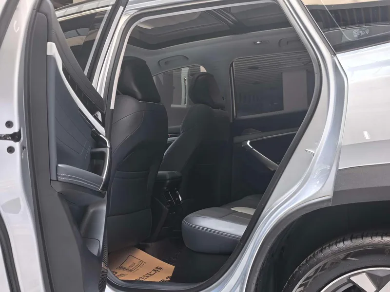 Geely Boyue L 2024 1.5TD DCT Flagship Edition interior photo 12 Geely Boyue L 2024 1.5TD DCT Flagship Edition interior photo 12