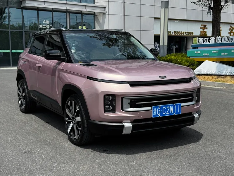 Geely ICON 2023 1.5TD Chocolate Alcoholic Edition exterior photo 3 Geely ICON 2023 1.5TD Chocolate Alcoholic Edition exterior photo 3