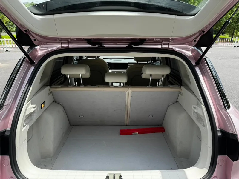 Geely ICON 2023 1.5TD Chocolate Alcoholic Edition interior photo 12 Geely ICON 2023 1.5TD Chocolate Alcoholic Edition interior photo 12