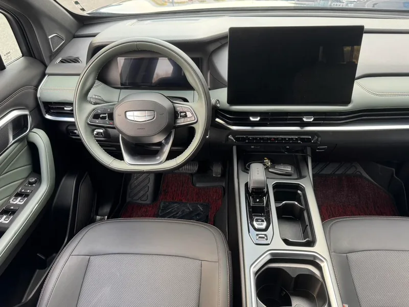 Geely Okavango L 2024 2.0TD DCT Премиальная комплектация интерьер фото 12 Geely Okavango L 2024 2.0TD DCT Премиальная комплектация интерьер фото 12