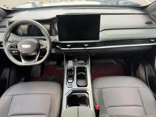 Geely Okavango L 2024 2.0TD DCT Премиальная комплектация интерьер фото 13 Geely Okavango L 2024 2.0TD DCT Премиальная комплектация интерьер фото 13