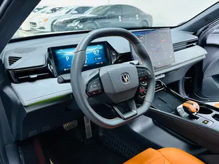 Changan UNI-V 2025 Third generation 2.0T Jin Qing type exterior photo 5 Changan UNI-V 2025 Third generation 2.0T Jin Qing type exterior photo 5