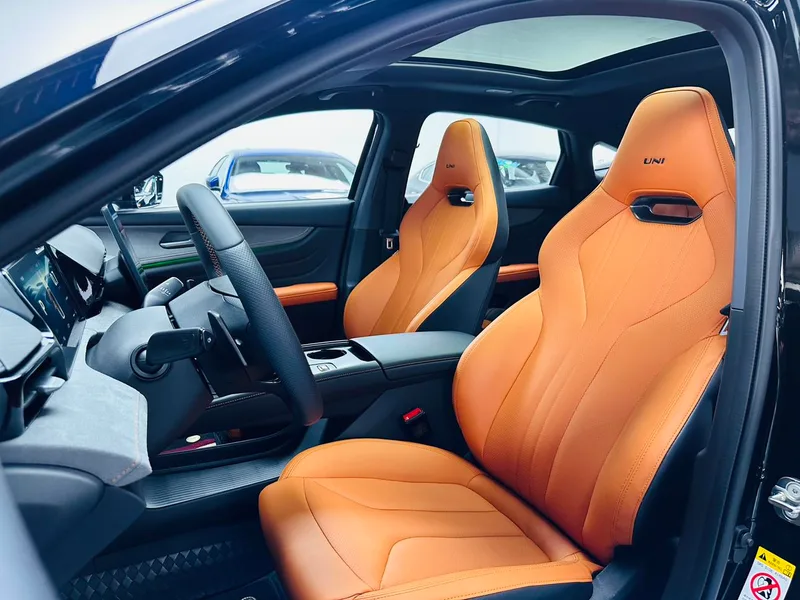 Changan UNI-V 2025 Third generation 2.0T Jin Qing type interior photo 10 Changan UNI-V 2025 Third generation 2.0T Jin Qing type interior photo 10