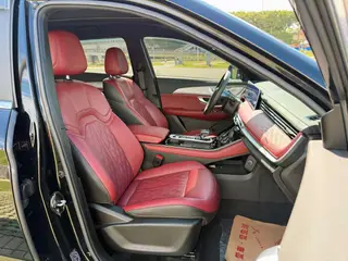 Jetour X70 PLUS 2023 1.6T DCT Strong person PRO 7 seat interior photo 15 Jetour X70 PLUS 2023 1.6T DCT Strong person PRO 7 seat interior photo 15