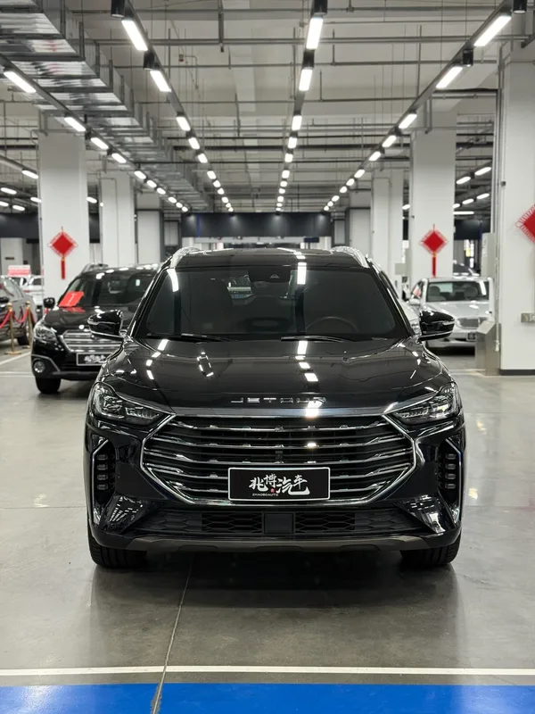 Jetour X70 PLUS 2021 Restyling 1.6T DCT sky 5 seat exterior photo 2 Jetour X70 PLUS 2021 Restyling 1.6T DCT sky 5 seat exterior photo 2