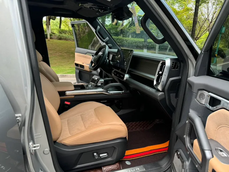 Jetour T2 2023 2.0TD Four-wheel drive Time travel PRO interior photo 14 Jetour T2 2023 2.0TD Four-wheel drive Time travel PRO interior photo 14