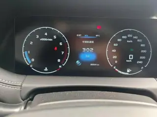 Geely Okavango 2020 1.8TD DCT Люксовый экстерьер фото 4 Geely Okavango 2020 1.8TD DCT Люксовый экстерьер фото 4