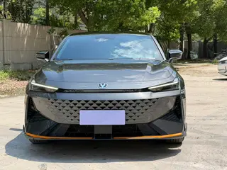 Changan UNI-V 2025 Third generation 1.5T 500Bar Luxury sports-style exterior photo 2 Changan UNI-V 2025 Third generation 1.5T 500Bar Luxury sports-style exterior photo 2