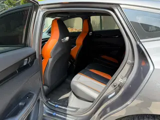 Changan UNI-V 2025 Third generation 1.5T 500Bar Luxury sports-style interior photo 8 Changan UNI-V 2025 Third generation 1.5T 500Bar Luxury sports-style interior photo 8
