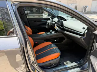 Changan UNI-V 2025 Third generation 1.5T 500Bar Luxury sports-style interior photo 10 Changan UNI-V 2025 Third generation 1.5T 500Bar Luxury sports-style interior photo 10