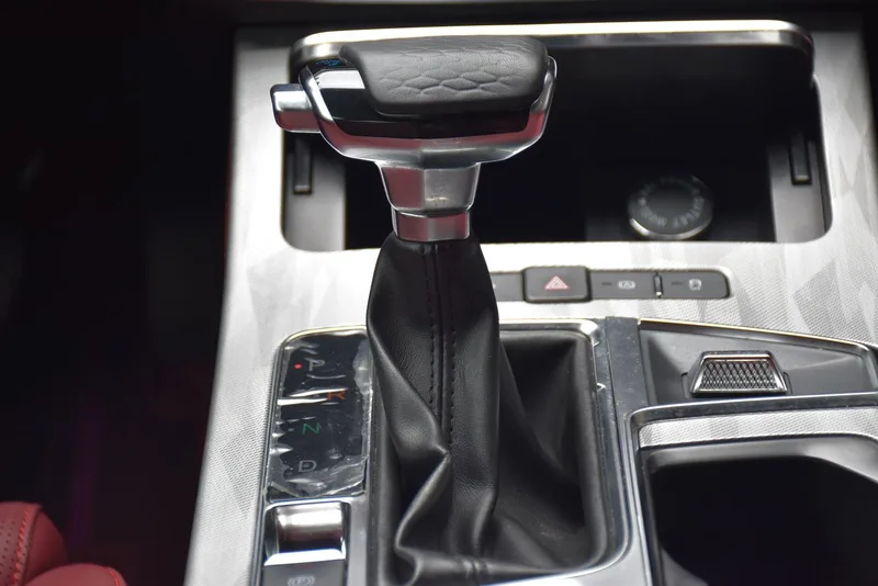 Jetour X70 PLUS 2023 Versión de superación personal 1.5T CVT Superación personal MAX 7 Asiento interior foto 15 Jetour X70 PLUS 2023 Versión de superación personal 1.5T CVT Superación personal MAX 7 Asiento interior foto 15