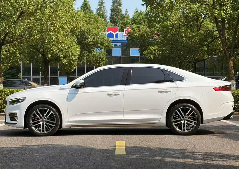 Geely Preface 2021 2.0T Finition premium extérieur photo 8 Geely Preface 2021 2.0T Finition premium extérieur photo 8