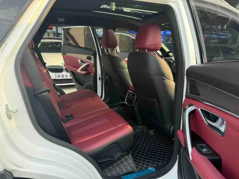 Jetour X70 PLUS 2025 Champion Edition 1.5T DCT Champion MAX 7 seat exterior photo 7 Jetour X70 PLUS 2025 Champion Edition 1.5T DCT Champion MAX 7 seat exterior photo 7