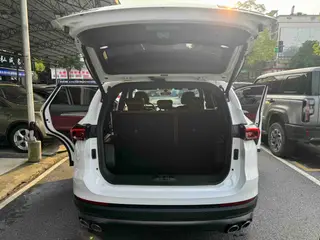 Jetour X70 PLUS 2025 Champion Edition 1.5T DCT Champion MAX 7 seat interior photo 9 Jetour X70 PLUS 2025 Champion Edition 1.5T DCT Champion MAX 7 seat interior photo 9