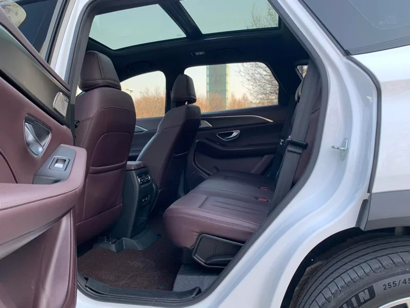 Jetour X90 2023 Dragón 2.0T DCT Edición Changsheng 5 Asiento interior foto 6 Jetour X90 2023 Dragón 2.0T DCT Edición Changsheng 5 Asiento interior foto 6