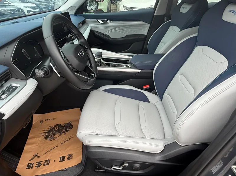 Geely Preface 2023 2.0T Finition premium extérieur photo 7 Geely Preface 2023 2.0T Finition premium extérieur photo 7