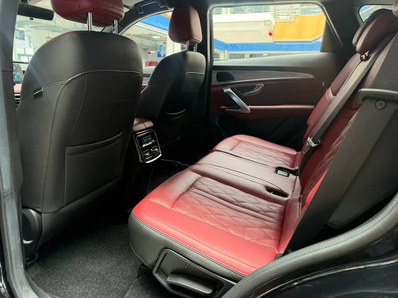 Jetour X70 PLUS 2023 1.5T DCT Valiente PLUS 7 Asiento exterior foto 9 Jetour X70 PLUS 2023 1.5T DCT Valiente PLUS 7 Asiento exterior foto 9