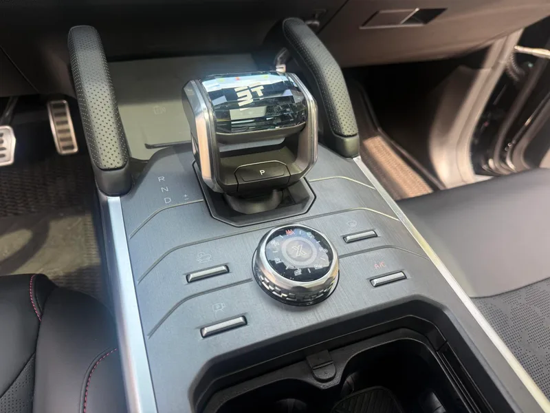 Jetour T2 2025 2.0TD XWD Conquer+ interior photo 14 Jetour T2 2025 2.0TD XWD Conquer+ interior photo 14