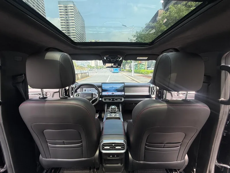 Jetour T2 2025 2.0TD XWD Conquer+ interior photo 16 Jetour T2 2025 2.0TD XWD Conquer+ interior photo 16