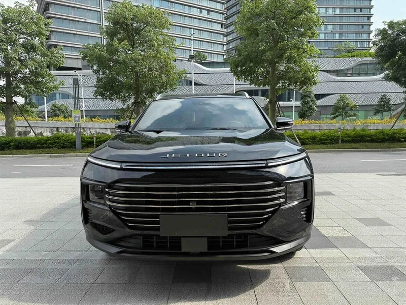 Jetour X70 PLUS 2025 1.5T 6DCT Luxury Edition 5 seat exterior photo 2 Jetour X70 PLUS 2025 1.5T 6DCT Luxury Edition 5 seat exterior photo 2