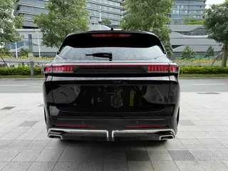 Jetour X70 PLUS 2025 1.5T 6DCT Luxury Edition 5 seat exterior photo 7 Jetour X70 PLUS 2025 1.5T 6DCT Luxury Edition 5 seat exterior photo 7