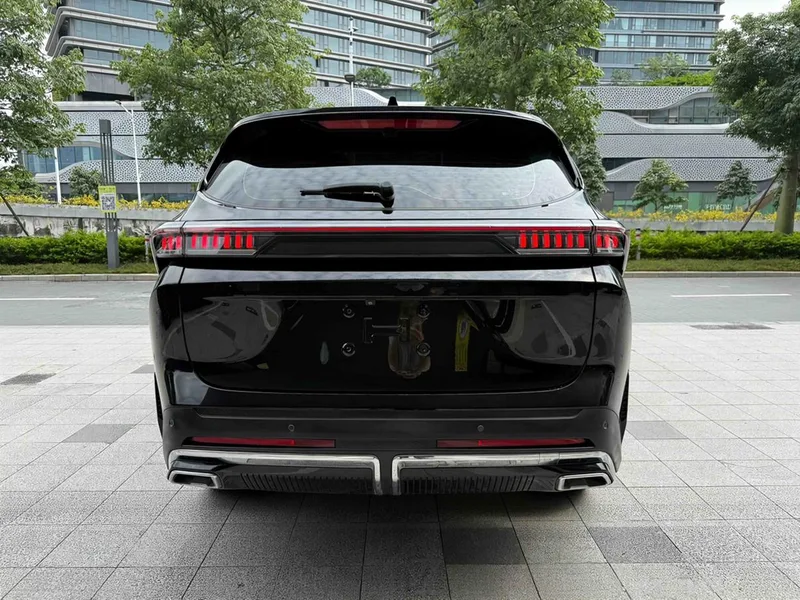 Jetour X70 PLUS 2025 1.5T 6DCT Luxury Edition 5 seat exterior photo 7 Jetour X70 PLUS 2025 1.5T 6DCT Luxury Edition 5 seat exterior photo 7