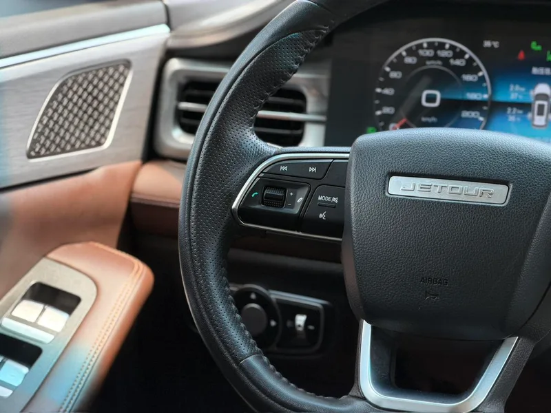 Jetour X90 PLUS 2021 1.6TD DCT Villa interior photo 16