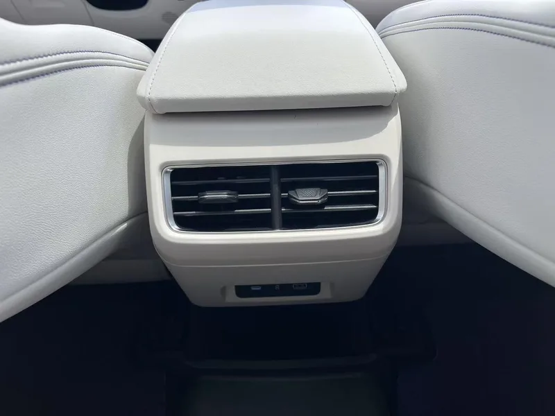 Geely Preface 2024 Oil mix 1.5TD Tiangong Edition exterior photo 10 Geely Preface 2024 Oil mix 1.5TD Tiangong Edition exterior photo 10