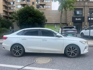 Geely Emgrand 2022 4e génération 1.5L CVT Modèle phare extérieur photo 4 Geely Emgrand 2022 4e génération 1.5L CVT Modèle phare extérieur photo 4