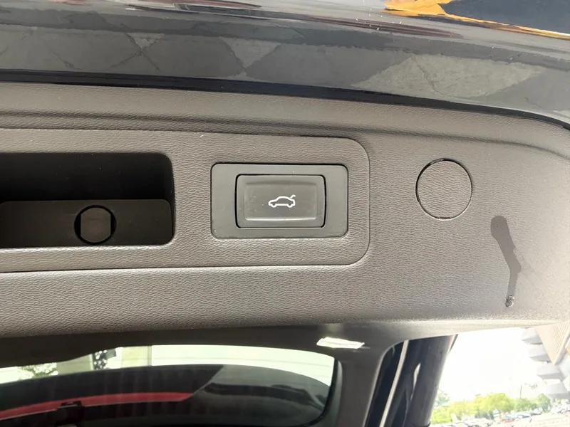 Jetour X70 PLUS 2025 1.5T 6DCT Edición de lujo 5 Asiento interior foto 14 Jetour X70 PLUS 2025 1.5T 6DCT Edición de lujo 5 Asiento interior foto 14
