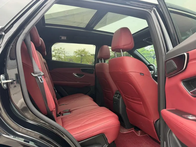 Jetour X70 PLUS 2025 1.5T 6DCT Edición de lujo 5 Asiento interior foto 20 Jetour X70 PLUS 2025 1.5T 6DCT Edición de lujo 5 Asiento interior foto 20
