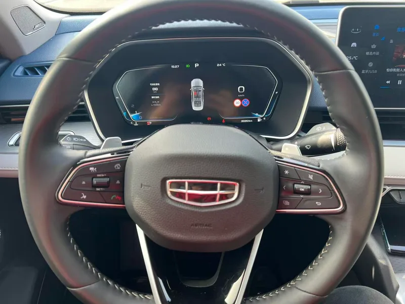 Geely Preface 2023 2.0T Finition premium intérieur photo 9 Geely Preface 2023 2.0T Finition premium intérieur photo 9