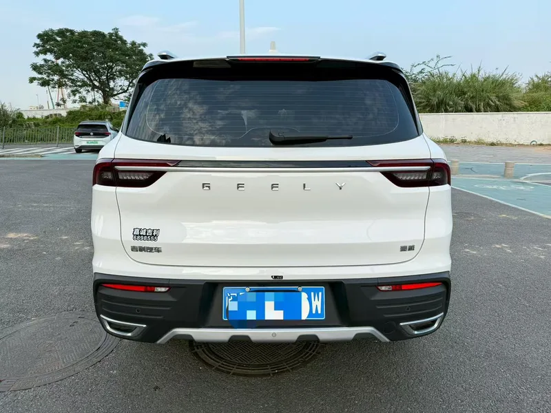 Geely Okavango 2022 1.8TD Автоматический премиум-класса экстерьер фото 5 Geely Okavango 2022 1.8TD Автоматический премиум-класса экстерьер фото 5