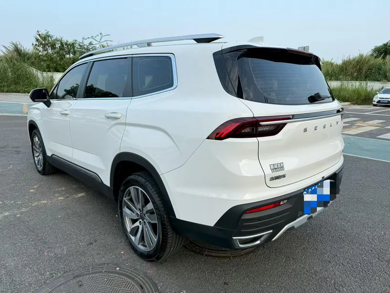 Geely Okavango 2022 1.8TD Автоматический премиум-класса интерьер фото 6 Geely Okavango 2022 1.8TD Автоматический премиум-класса интерьер фото 6