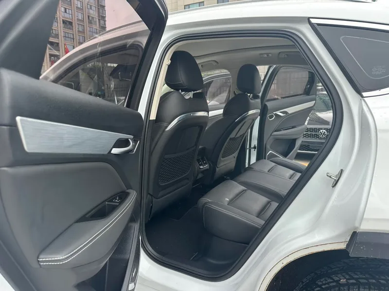 Geely Xingyue 2019 300T Вспышка звезды экстерьер фото 6 Geely Xingyue 2019 300T Вспышка звезды экстерьер фото 6