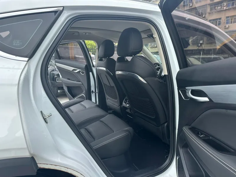 Geely Xingyue 2019 300T Вспышка звезды экстерьер фото 8 Geely Xingyue 2019 300T Вспышка звезды экстерьер фото 8