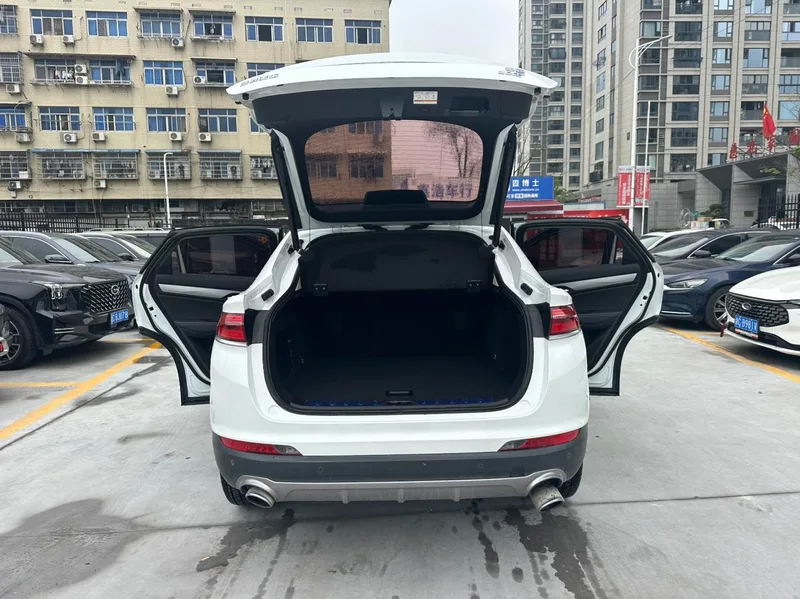 Geely Xingyue 2019 300T Вспышка звезды экстерьер фото 10 Geely Xingyue 2019 300T Вспышка звезды экстерьер фото 10