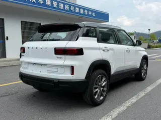 Geely ICON 2023 1.5TD Шоколадная версия экстерьер фото 6 Geely ICON 2023 1.5TD Шоколадная версия экстерьер фото 6