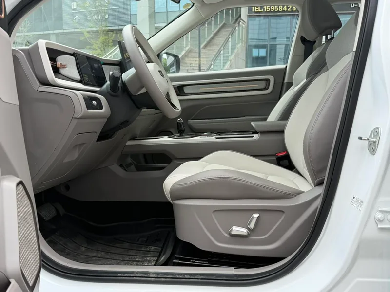 Geely ICON 2023 1.5TD Шоколадная версия экстерьер фото 9 Geely ICON 2023 1.5TD Шоколадная версия экстерьер фото 9