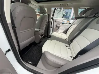 Geely ICON 2023 1.5TD Шоколадная версия интерьер фото 16 Geely ICON 2023 1.5TD Шоколадная версия интерьер фото 16