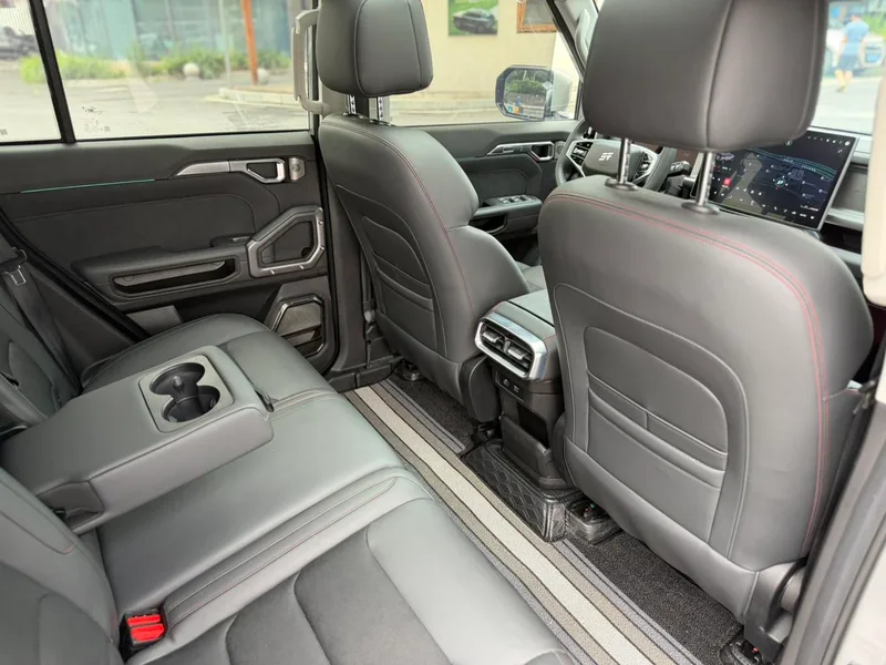 Jetour T2 2023 2.0TD Four-wheel drive Time travel PRO interior photo 13 Jetour T2 2023 2.0TD Four-wheel drive Time travel PRO interior photo 13