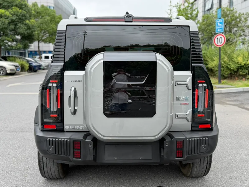 Jetour T2 2023 2.0TD Four-wheel drive Time travel PRO interior photo 17 Jetour T2 2023 2.0TD Four-wheel drive Time travel PRO interior photo 17