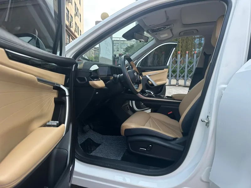 Geely Boyue L 2023 1.5TD DCT Премиальная комплектация экстерьер фото 5 Geely Boyue L 2023 1.5TD DCT Премиальная комплектация экстерьер фото 5