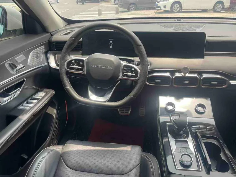 Jetour X70 PLUS 2021 1.6T DCT ground 7 seat interior photo 8 Jetour X70 PLUS 2021 1.6T DCT ground 7 seat interior photo 8