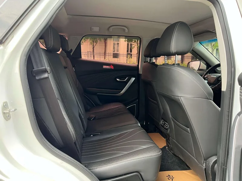 Jetour X70 2018 1.5T Automatic Pleasure Edition interior photo 17 Jetour X70 2018 1.5T Automatic Pleasure Edition interior photo 17