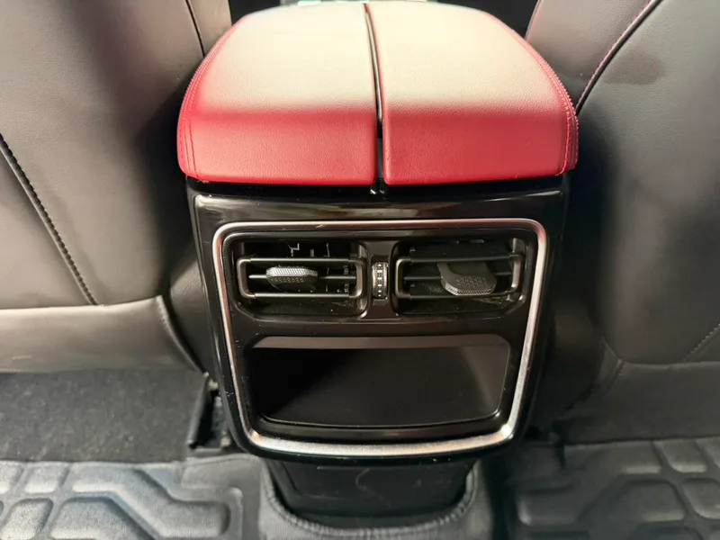 Jetour X70 PLUS 2021 Restyling 1.6T DCT sky 7 seat exterior photo 7 Jetour X70 PLUS 2021 Restyling 1.6T DCT sky 7 seat exterior photo 7