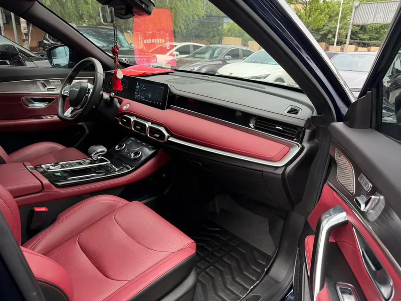 Jetour X70 PLUS 2021 Restyling 1.6T DCT sky 7 seat interior photo 10 Jetour X70 PLUS 2021 Restyling 1.6T DCT sky 7 seat interior photo 10