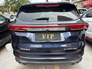 Jetour X70 PLUS 2021 Restyling 1.6T DCT sky 7 seat interior photo 13 Jetour X70 PLUS 2021 Restyling 1.6T DCT sky 7 seat interior photo 13