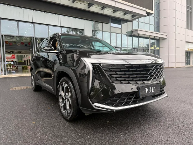 Geely Boyue L 2023 1.5TD DCT Finition premium extérieur photo 3 Geely Boyue L 2023 1.5TD DCT Finition premium extérieur photo 3