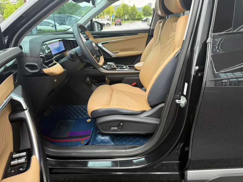 Geely Boyue L 2023 1.5TD DCT Finition premium extérieur photo 4 Geely Boyue L 2023 1.5TD DCT Finition premium extérieur photo 4